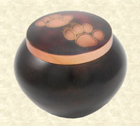 Copper urn with pawprint lid